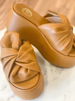 Italia Wedge (Tobacco Nappa)